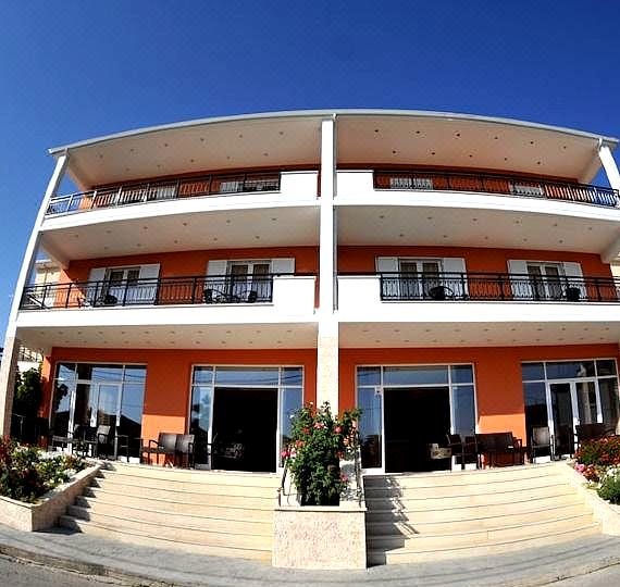 Dionysos Luxury Apartments